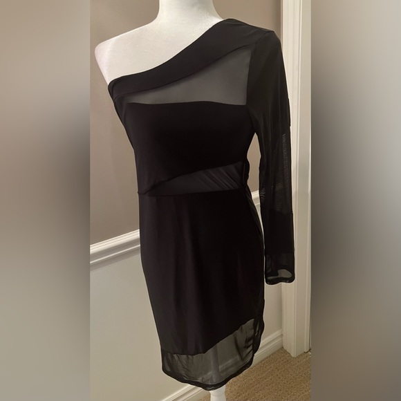 Eye Catching Black Bodycon Dress - Picture 1 of 3